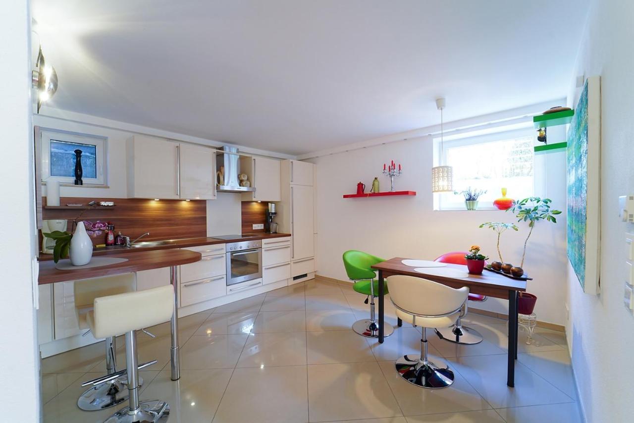 Freundliche Ferienwohnung Bad Urach Εξωτερικό φωτογραφία