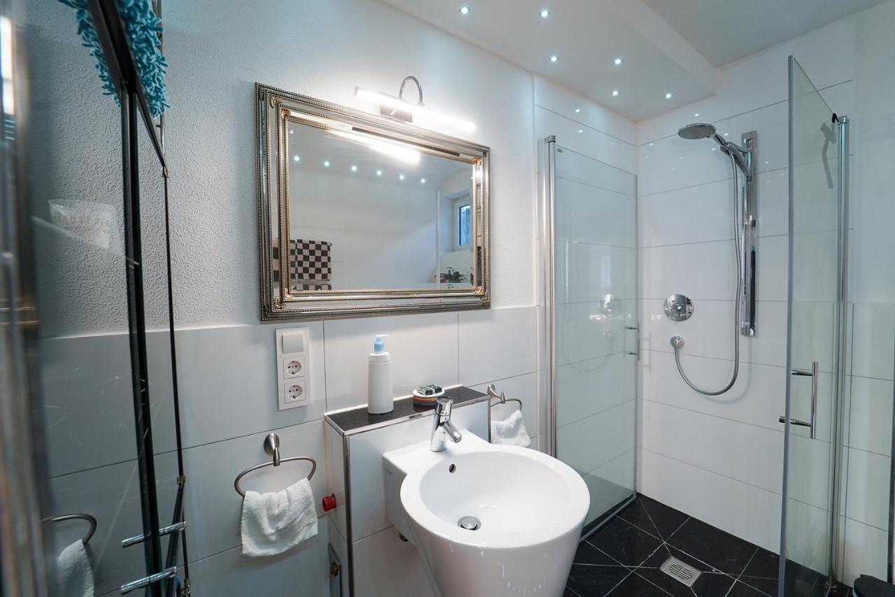 Freundliche Ferienwohnung Bad Urach Εξωτερικό φωτογραφία
